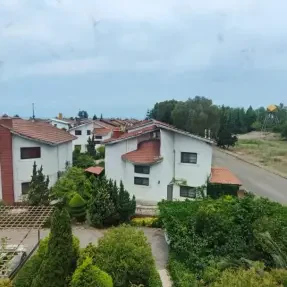 تهاتر ویلا دوبلکس شهرکی در سرخرود چاکسر پلاک اول دریا